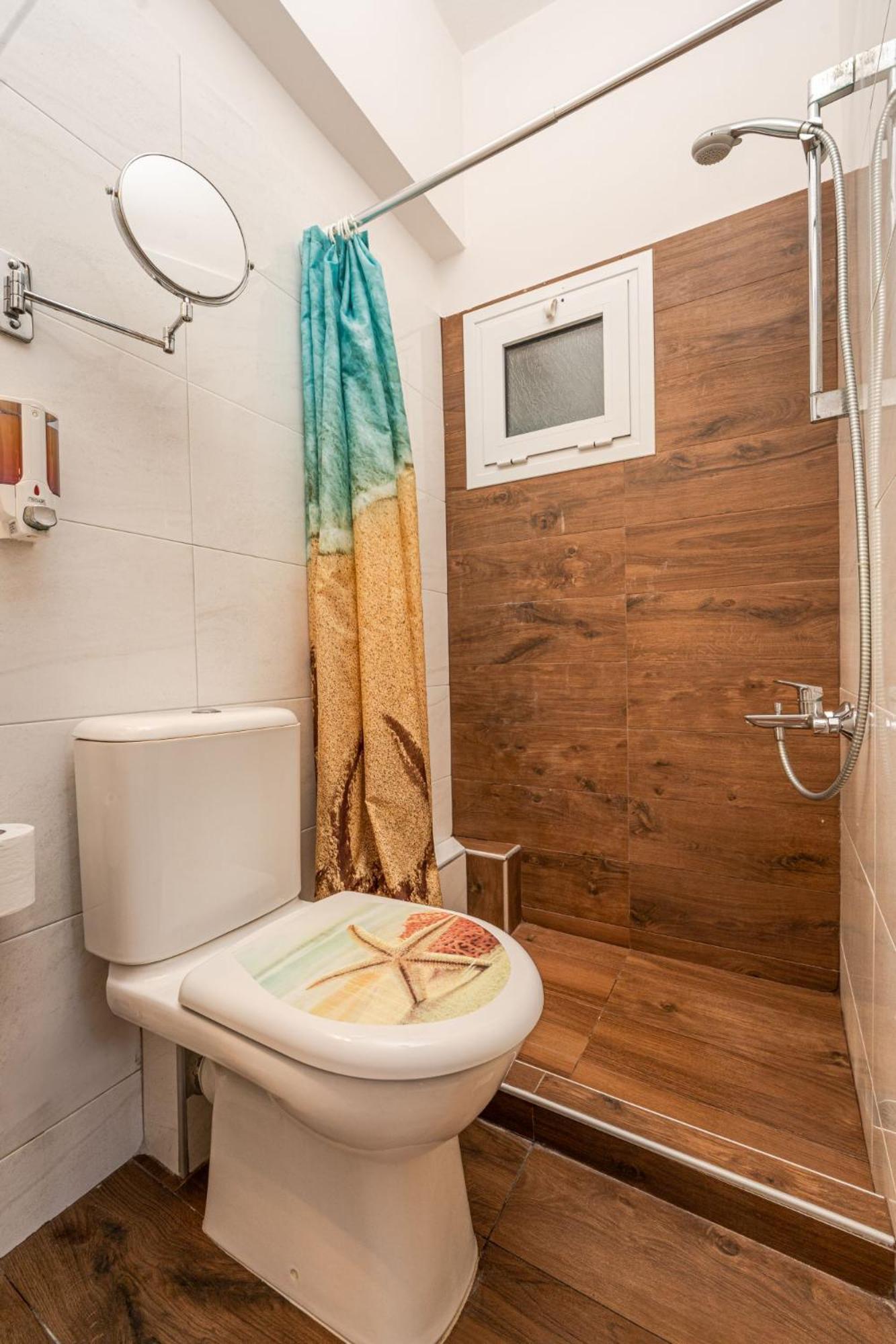 Stathis Beachfront Luxury Rooms Kalamaki  Bilik gambar
