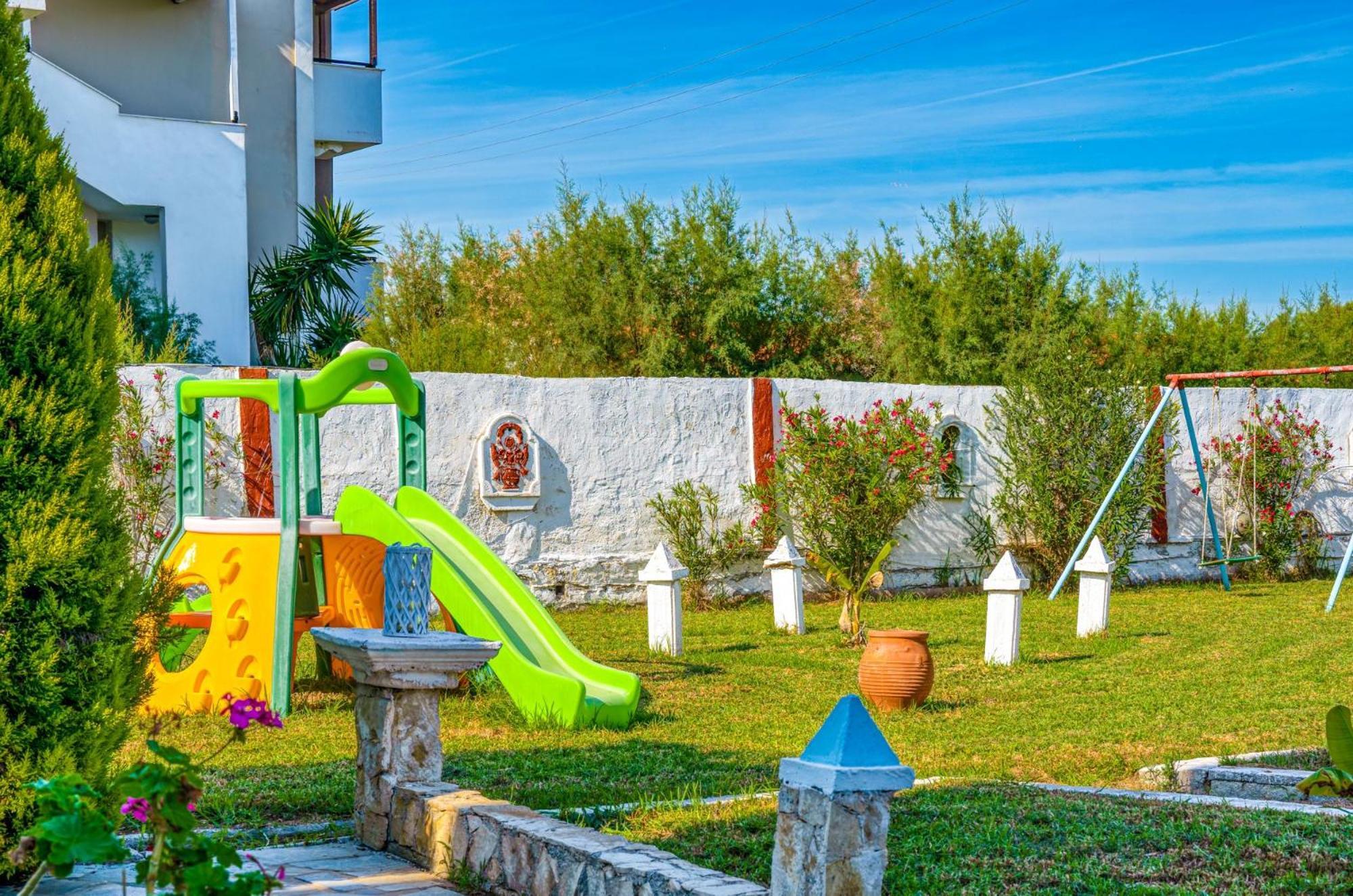 Stathis Beachfront Luxury Rooms Kalamaki  Luaran gambar